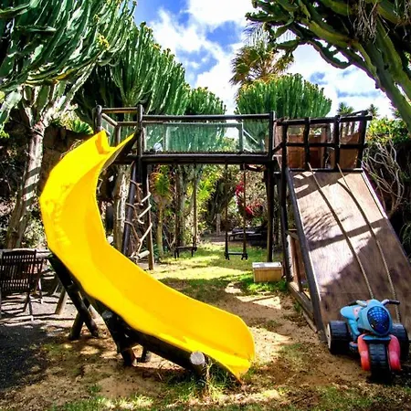 Niro - Sauna, Beheizter Pool, Billiard Tisch, Tischtennis Ferienhaus